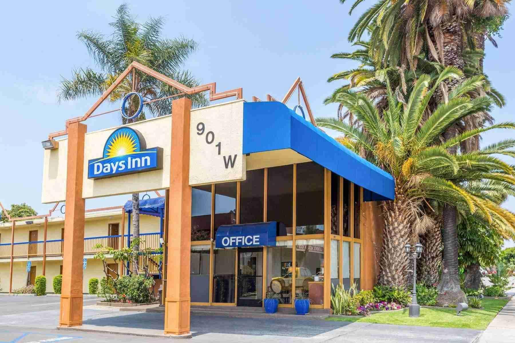 Days Inn Los Angeles LAX Airport Hotel